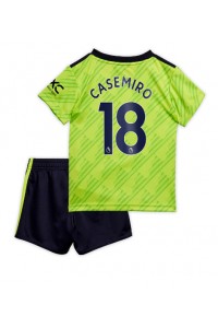 Manchester United Casemiro #18 Babyklær Tredje Fotballdrakt til barn 2022-23 Korte ermer (+ Korte bukser)